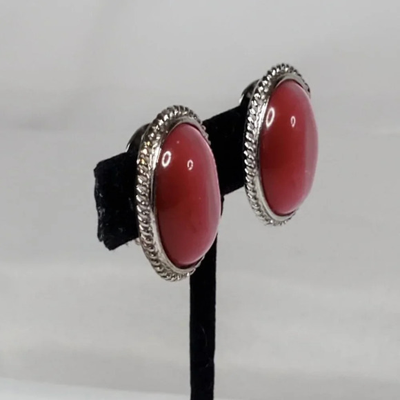 Vintage Oval Pink Moonstone Cats Eye Clip-On Earrings With Silver-Tone Rope Edge - Picture 11 of 12